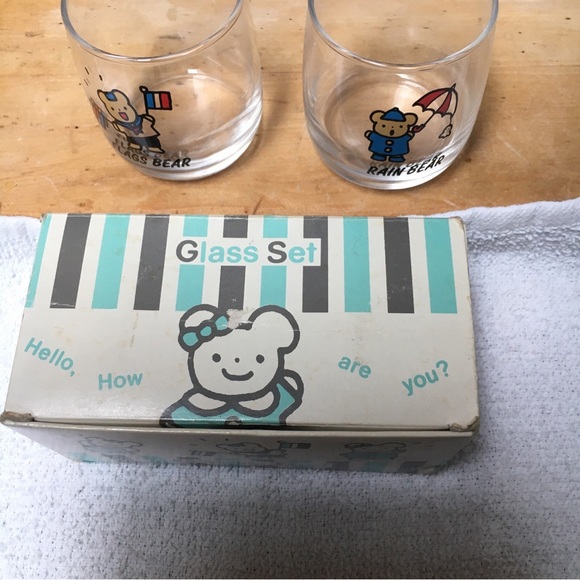 Yukari from Japan in box set of two juice drinking glasses with adorable bears - Picture 6 of 6